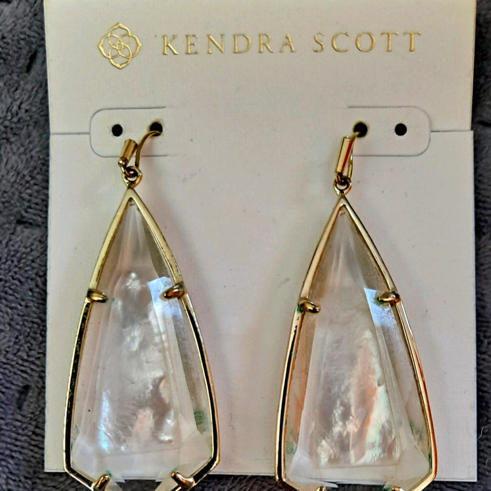 SOLD Kendra Scott "Carla" Drop Earrings